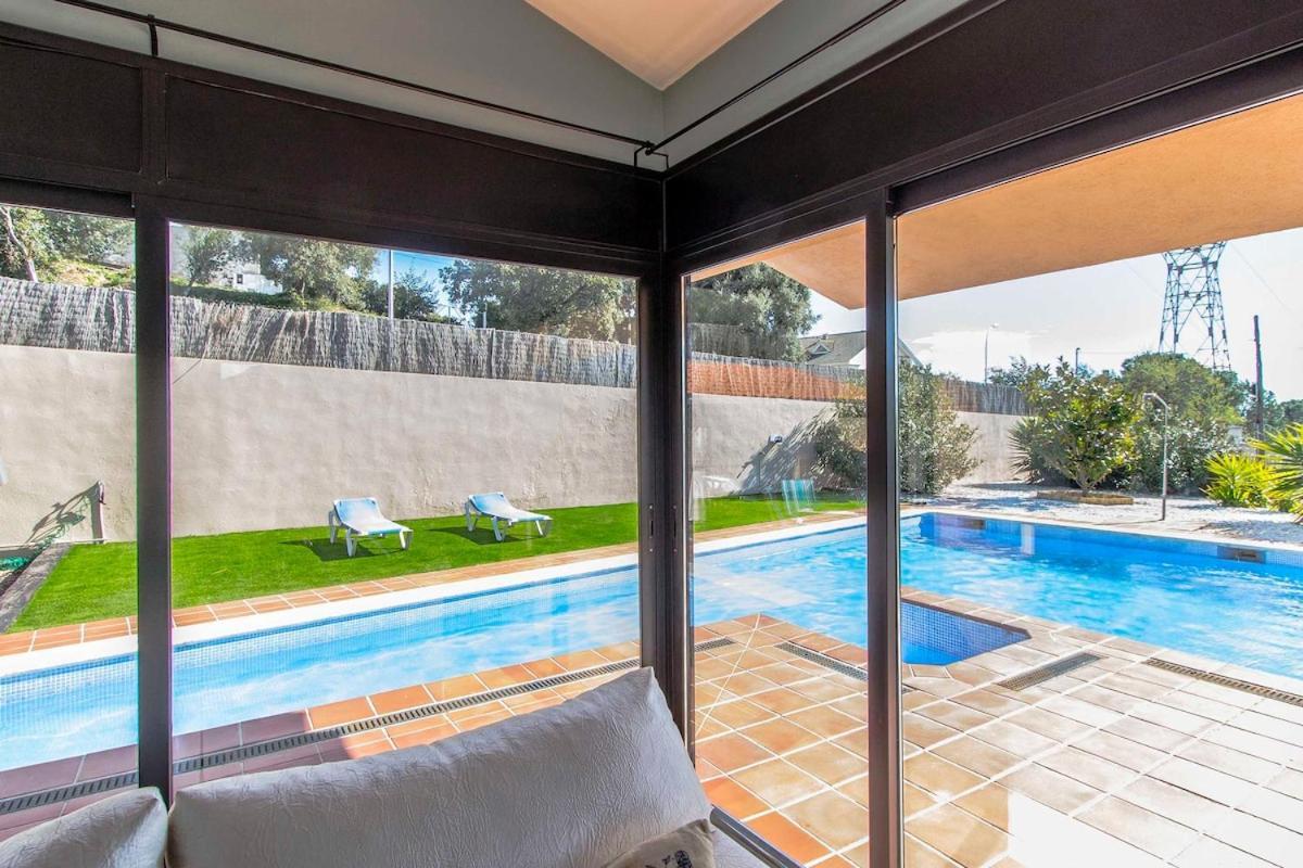 Catalunya Casas Stunning Modern Villa And Just Half Hour To Barcelona! كالديس دي مونتبوي المظهر الخارجي الصورة